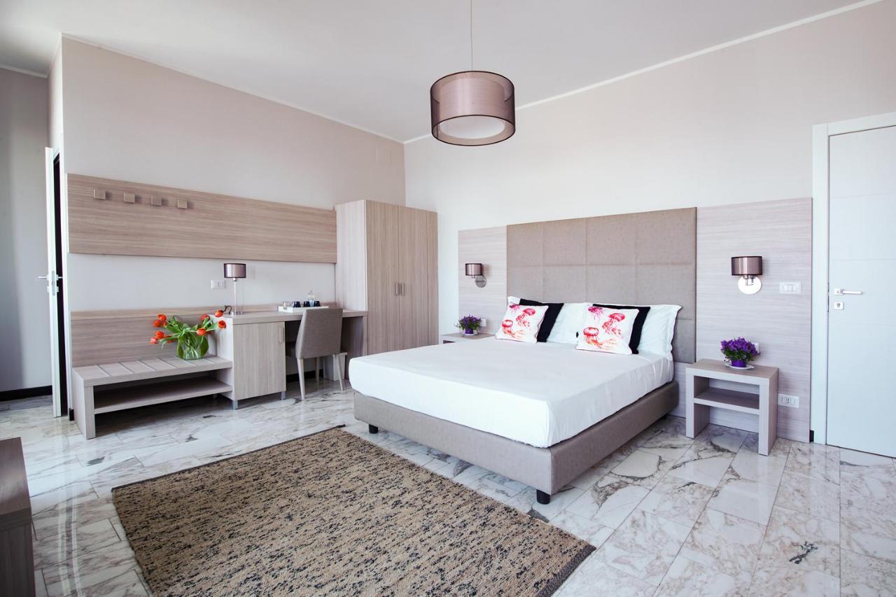 Bluripa Guest House جنوة المظهر الخارجي الصورة