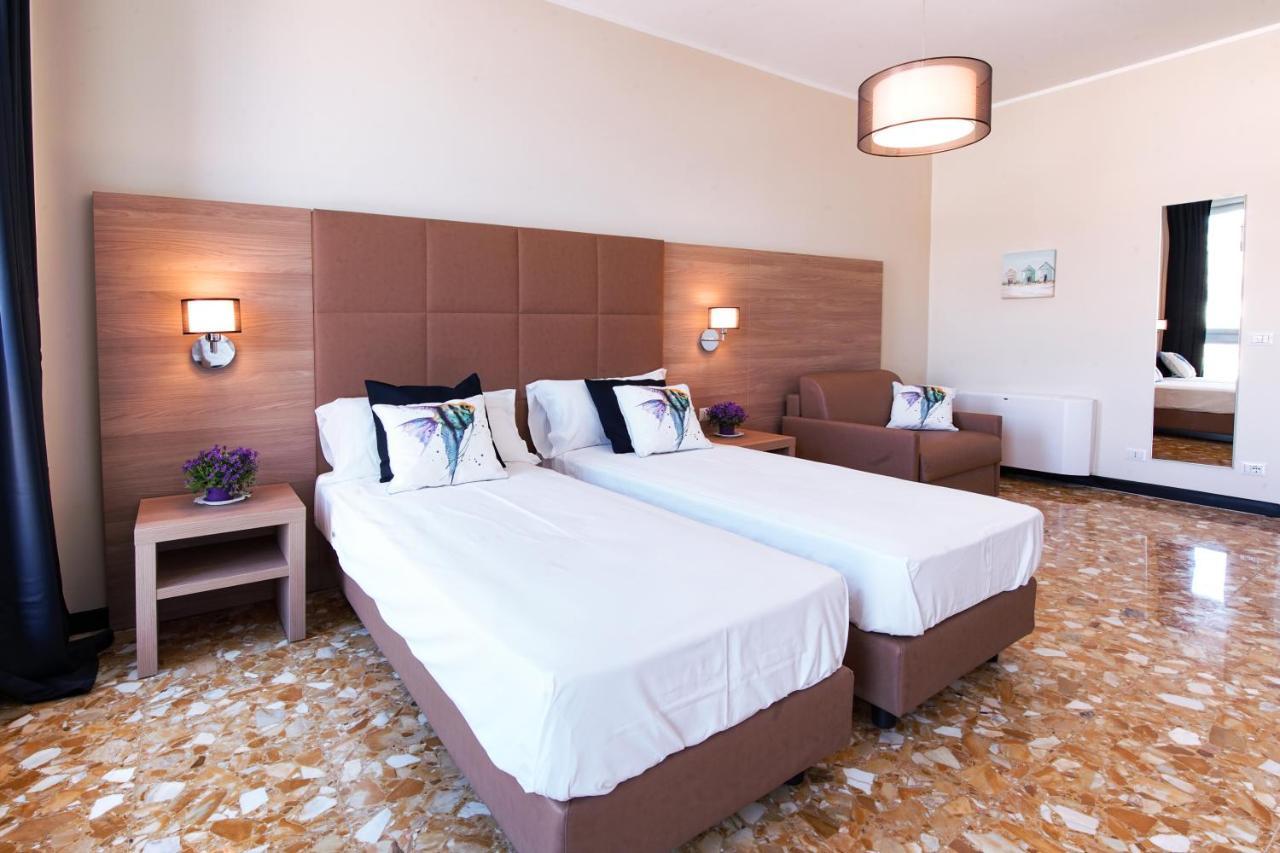 Bluripa Guest House جنوة المظهر الخارجي الصورة